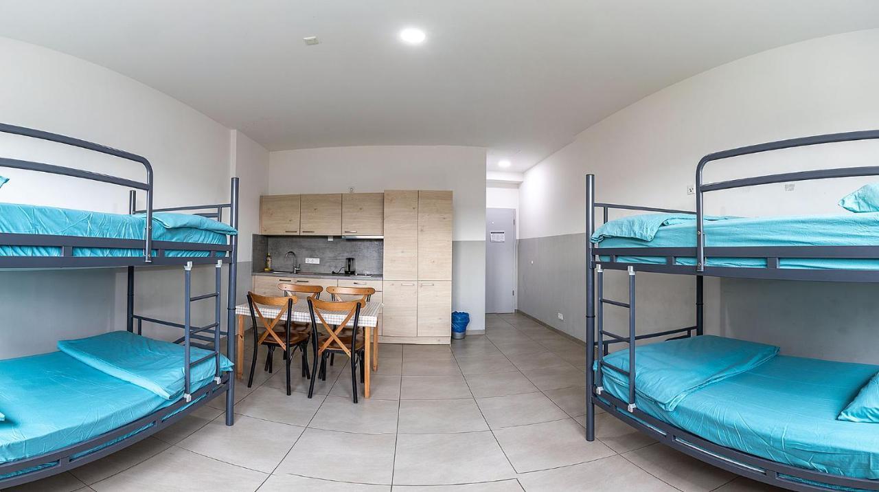Boardinghouse Kayser Guenstige Monteursunterkunft, Monteurwohnung In Hanau Bei Frankfurt Am Main Und Aschaffenburg, Kostenfreie Parkplaetze! 外观 照片